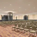 Ramada By Wyndham Aliaga
