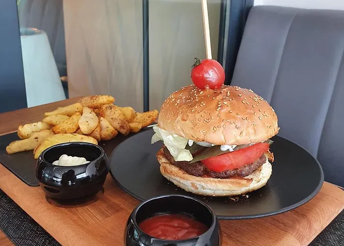 Отель Ramada By Wyndham Aliaga