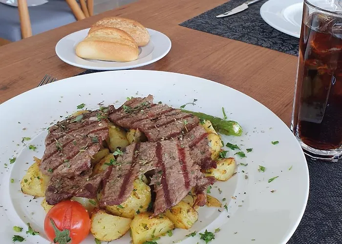 Ramada By Wyndham Aliaga Отель Измир