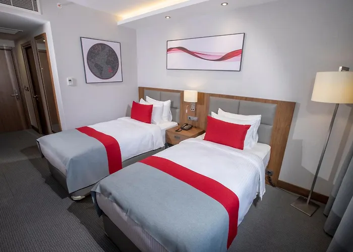 Ramada By Wyndham Aliaga 4*