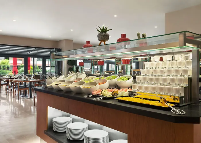 Ramada By Wyndham Aliaga Otel İzmir