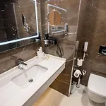 Ramada By Wyndham Aliaga 4* Esmirna