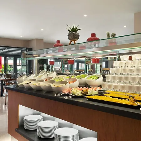 Ramada By Wyndham Aliaga