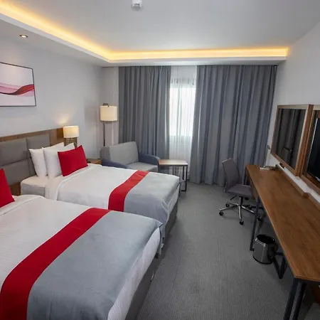 Ramada By Wyndham Aliaga 4* イズミル