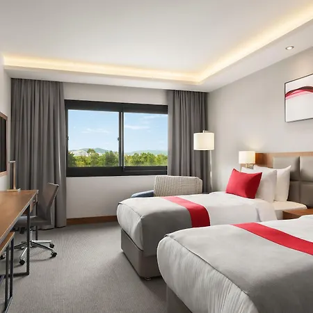 Ramada By Wyndham Aliaga