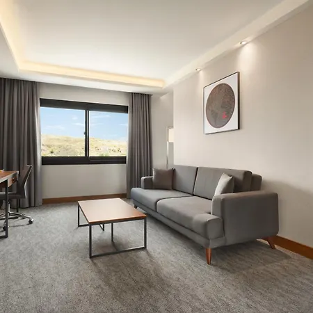 Ramada By Wyndham Aliaga Izmir