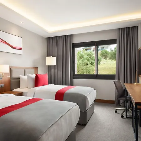 Hotel Ramada By Wyndham Aliaga 4*