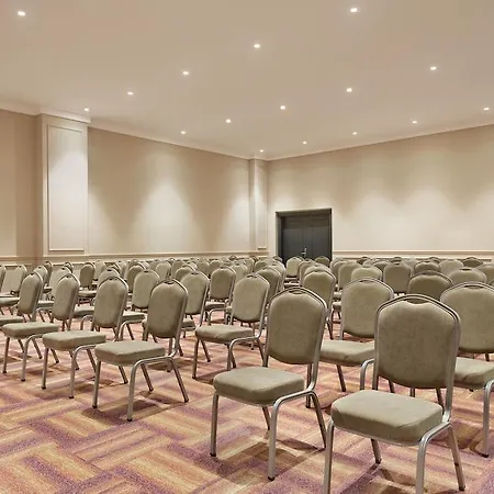 Hotel Ramada By Wyndham Aliaga