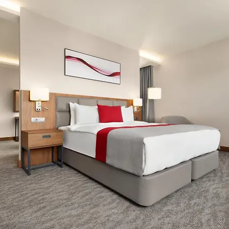 Ramada By Wyndham Aliaga 4*