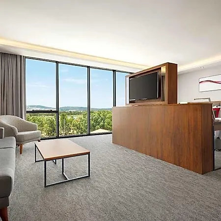 Ramada By Wyndham Aliaga