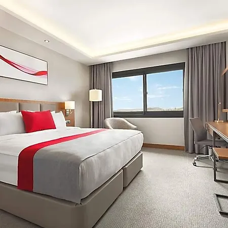Hotel Ramada By Wyndham Aliaga