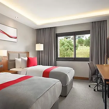 Ramada By Wyndham Aliaga 4* Smirne