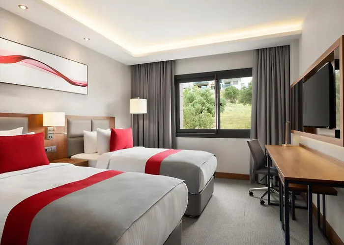 Hotel Ramada By Wyndham Aliaga 4*