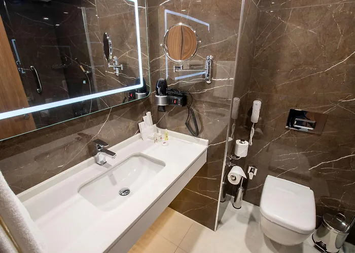 Ramada By Wyndham Aliaga 4* Izmir