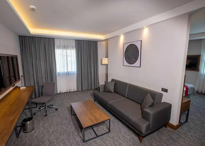 Ramada By Wyndham Aliaga 4*