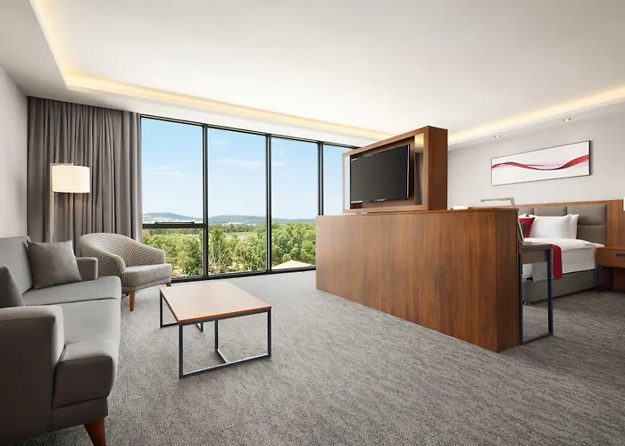 Ramada By Wyndham Aliaga 4* İzmir