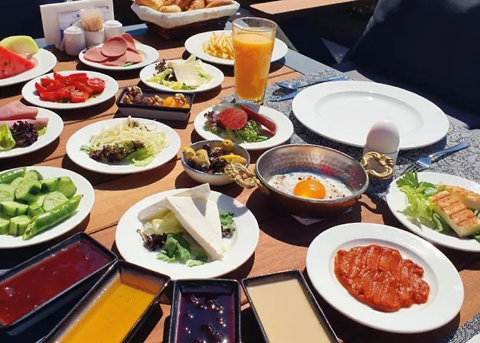 Ramada By Wyndham Aliaga Hotel İzmir