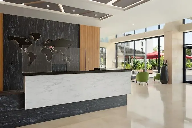 Hotel Ramada By Wyndham Aliaga