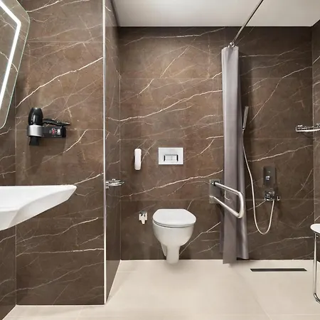 فندق Ramada By Wyndham Aliaga إزمير