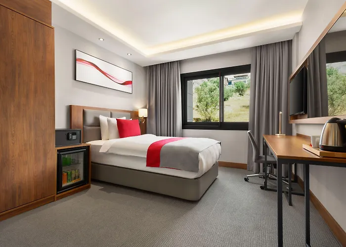 Ramada By Wyndham Aliaga 4* Izmir